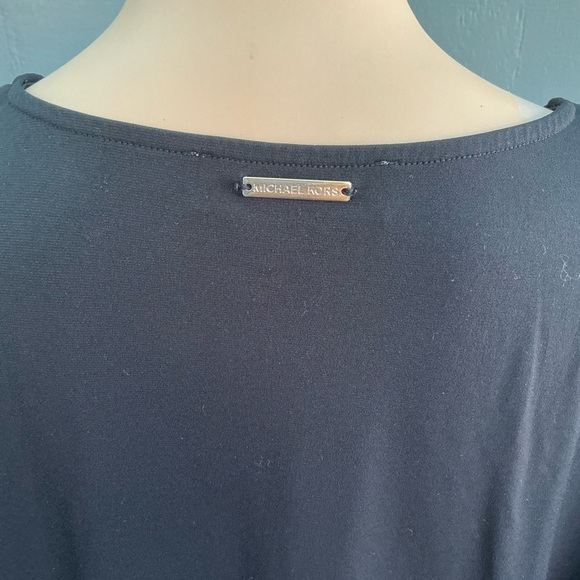 Michael By Michael Kors Flowy Shoulder Rings Accent Ring Black Size XL - Picture 6 of 8